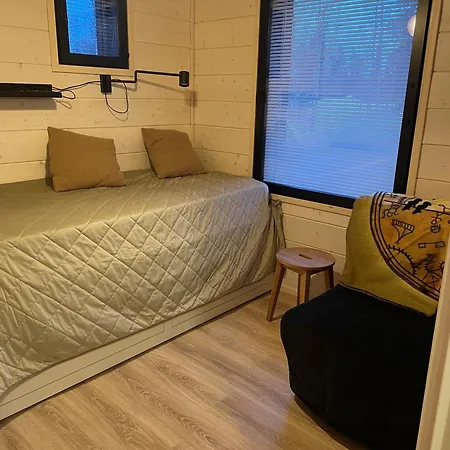 Pitkaekuusen Moekki Appartement *