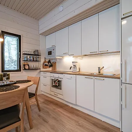 Pitkaekuusen Moekki * Äkäslompolo