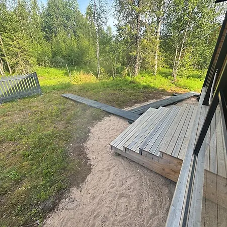 Pitkaekuusen Moekki Lägenhet *