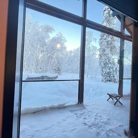 Pitkaekuusen Moekki Lägenhet *